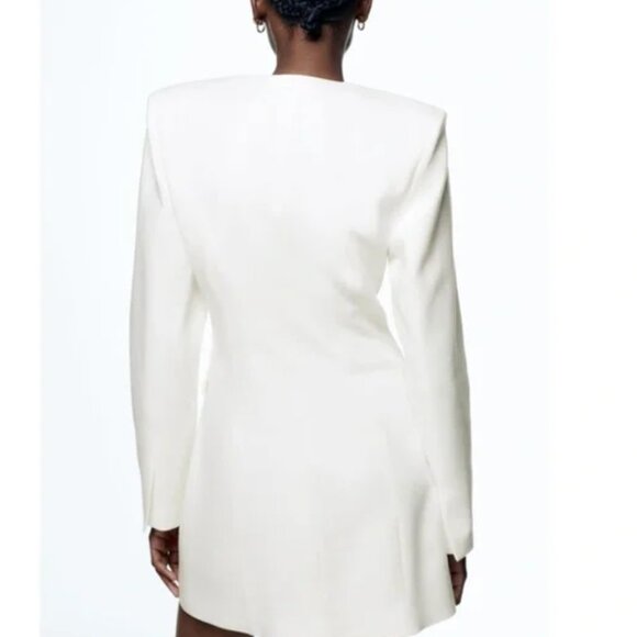 ZARA | LIKE NEW | Ecru blazer dress | White Ivory | SIZE Medium | BLOGGER FAVE - Picture 2 of 10